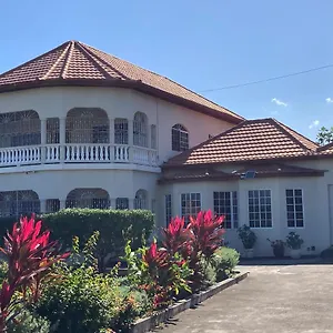 Pearlieron Place Homestay